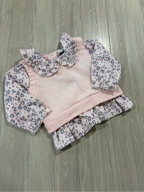 7/$20 French Connection Baby Pink Ruffle Pullover with Leopard Print Blouse